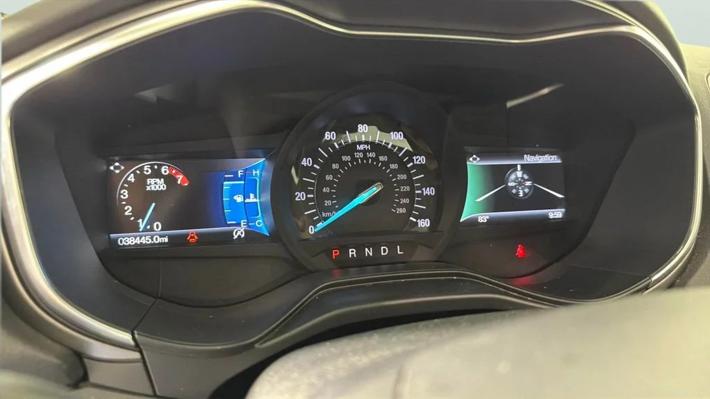 Used 2020 Red Ford SE image 20