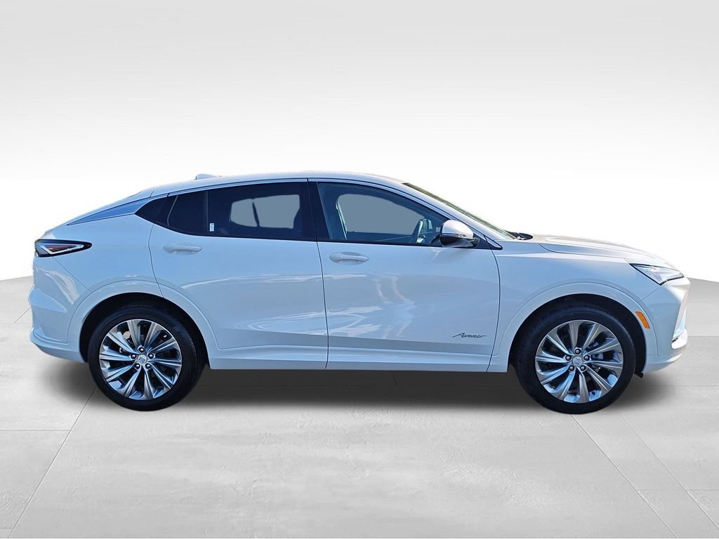 New 2026 White Frost Tricoat Buick Avenir image 6
