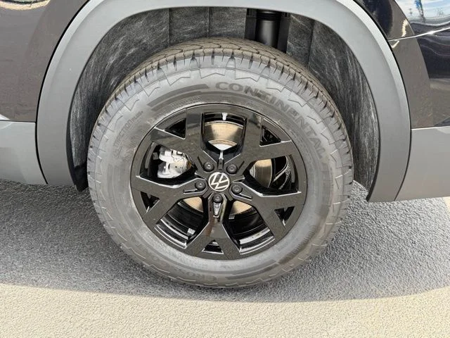 New 2026 Black Volkswagen 2.0T Peak Edition image 6