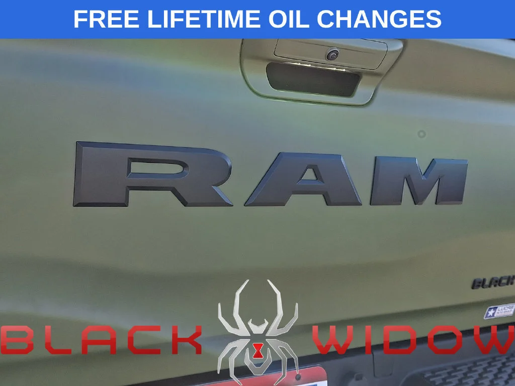 New 2026 Diamond Black Crystal Pearl-Coat Exterior Paint RAM Big Horn image 21