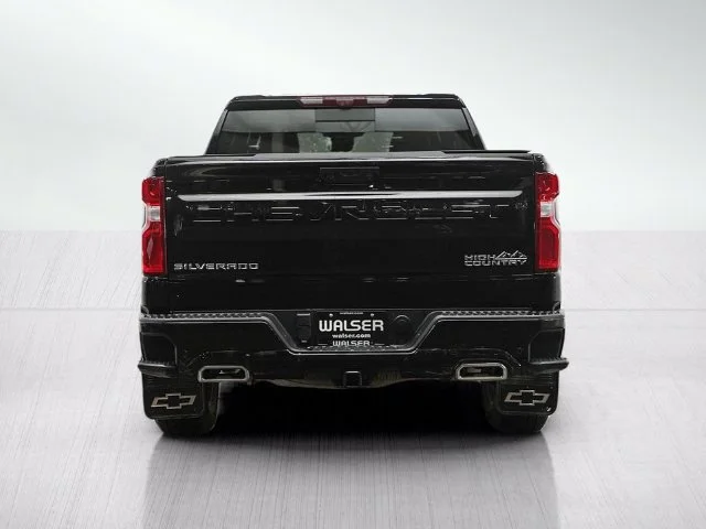 Used 2025 Black Chevrolet High Country image 4