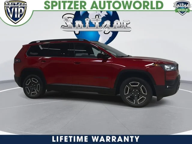 New 2026 Red Hot Pearl-Coat Exterior Paint Jeep Laredo image 2
