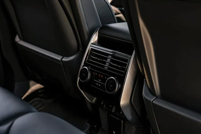 2026 Land Rover Range Rover SE - Photo 46
