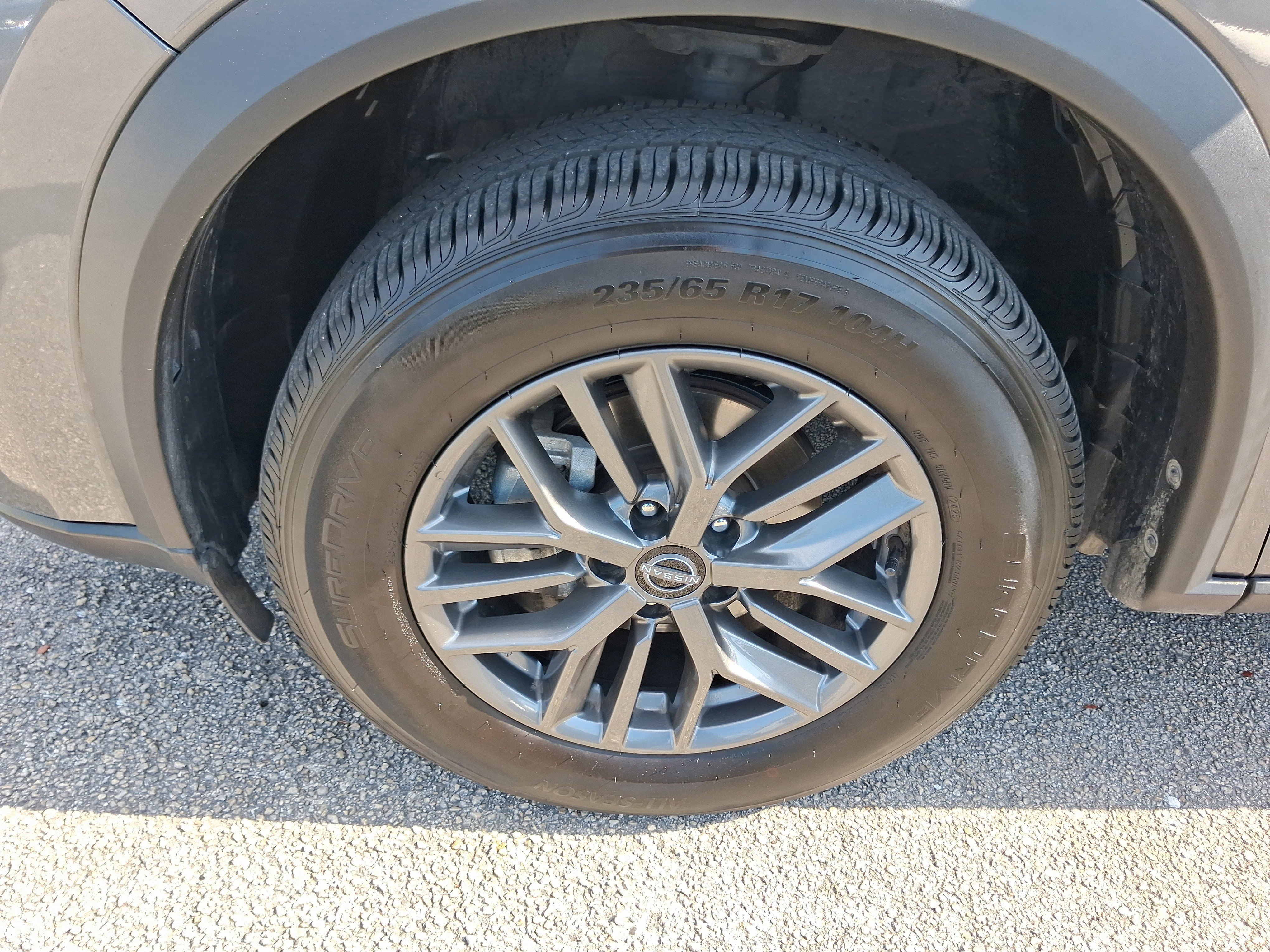 Used 2024 Gray Nissan S image 17
