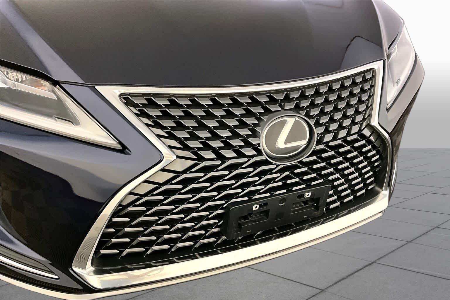 Used 2020 Nightfall Mica Lexus  image 32