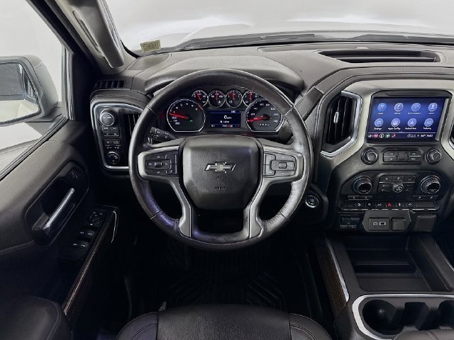 Used 2022 Iridescent Pearl Tricoat Chevrolet RST image 23
