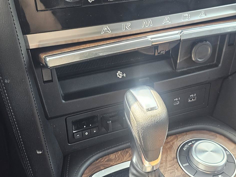 Used 2022 Brilliant Silver Metallic Nissan SL image 23
