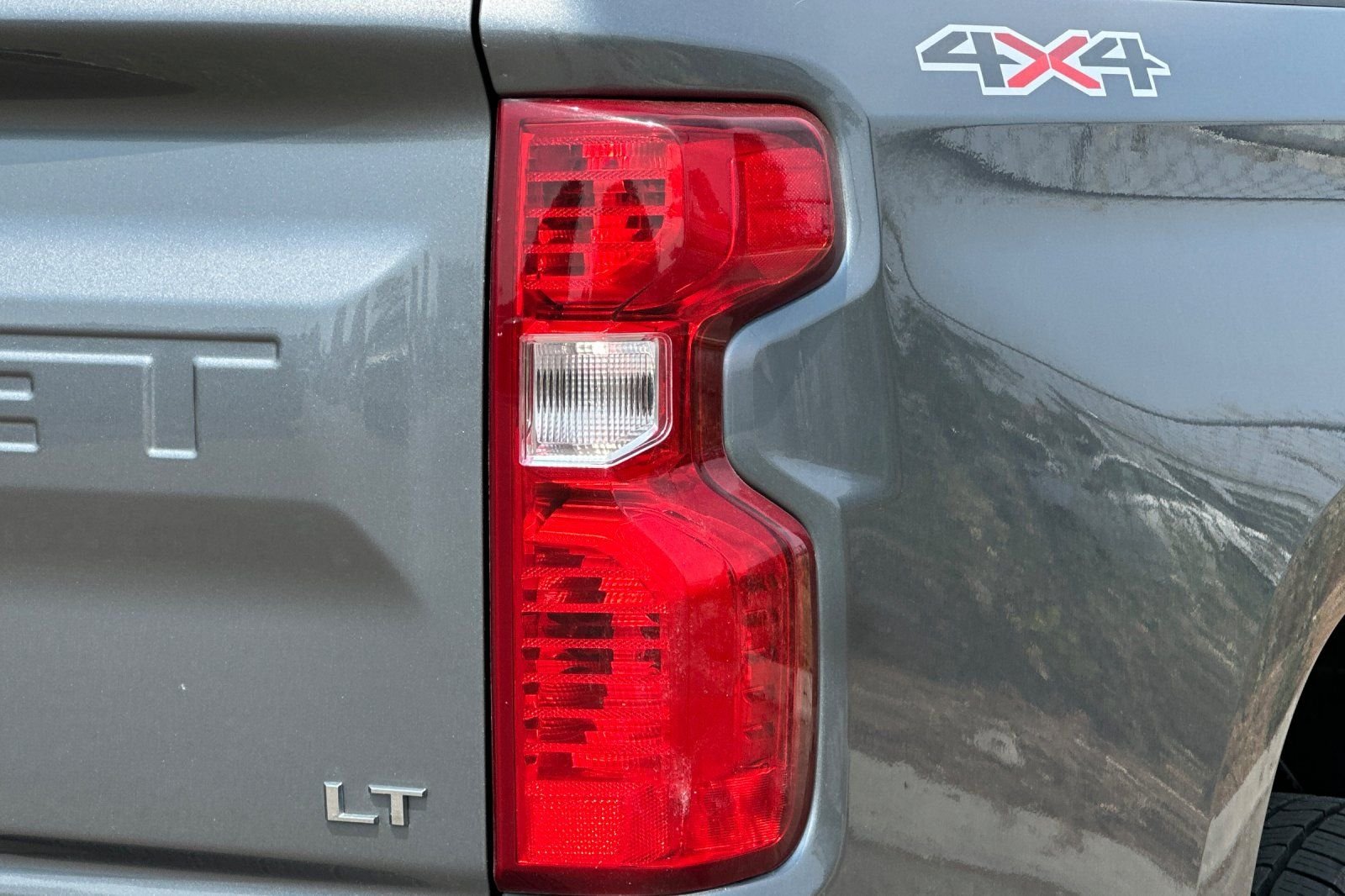 Used 2021 Gray Chevrolet LT image 25