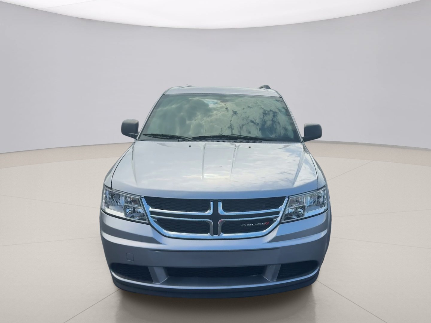Used 2018 Silver Dodge SE image 8