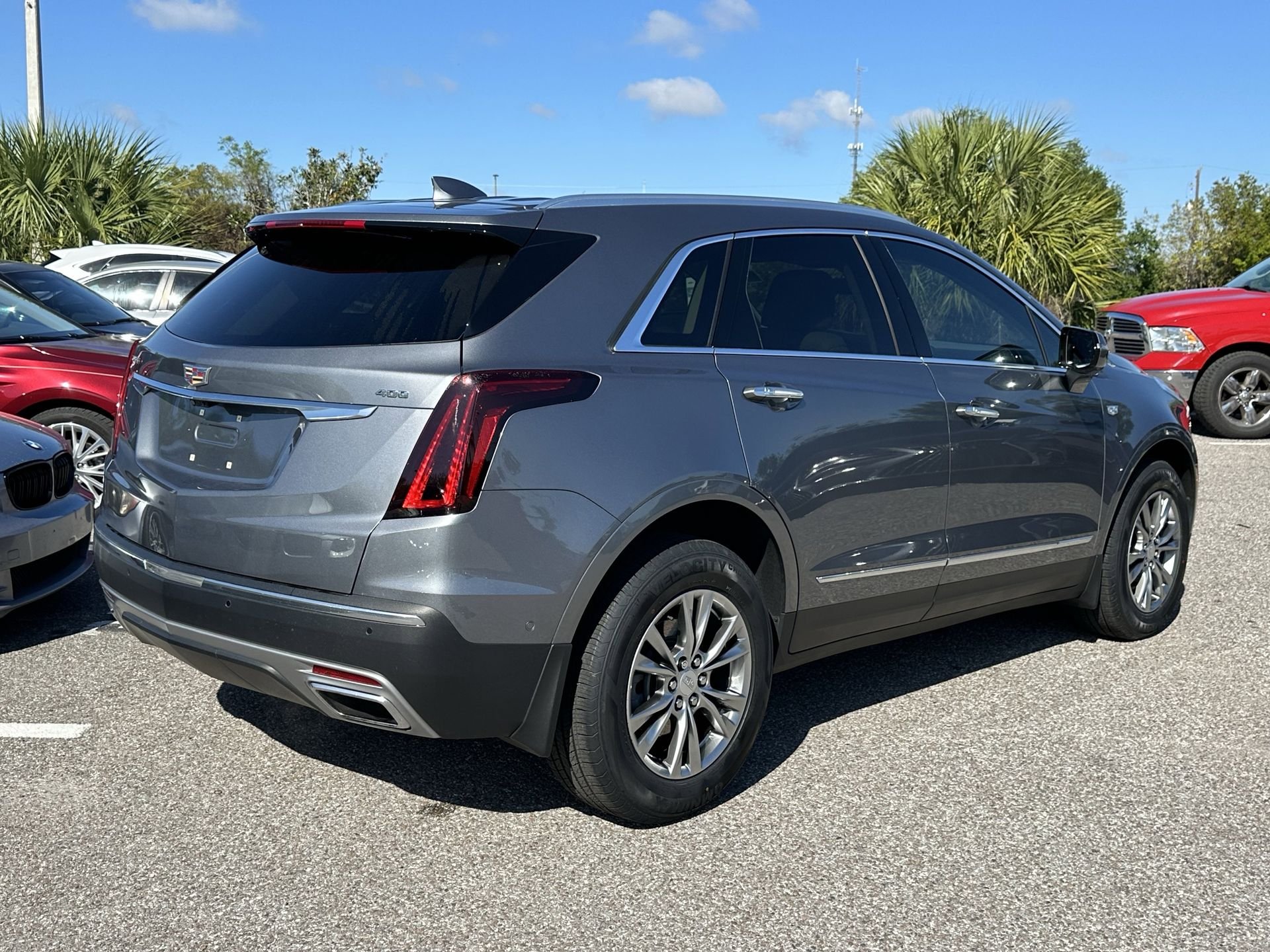 View vehicle photo 5