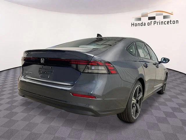 New 2026 Gray Honda SE image 3