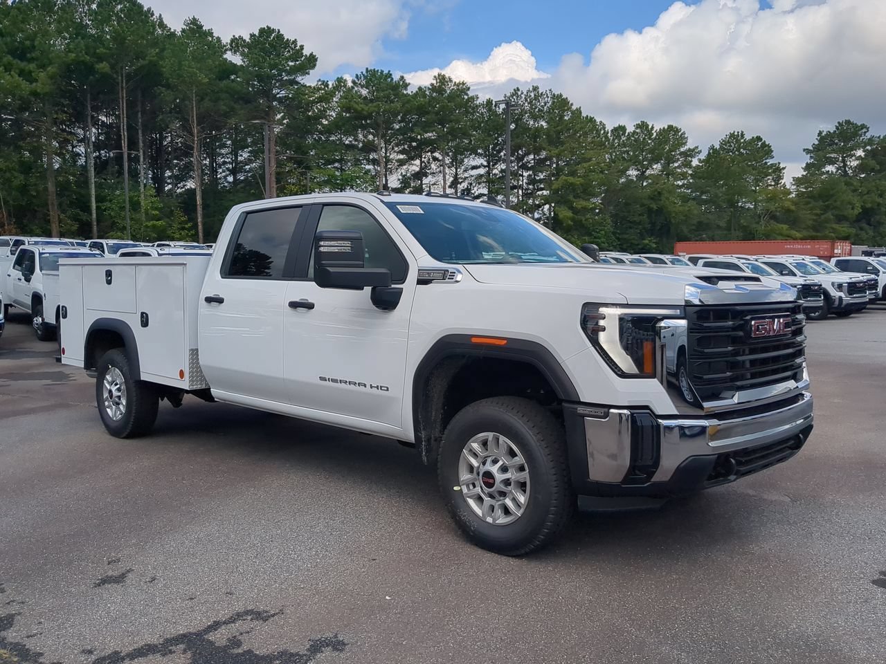 New 2026 Summit White GMC Pro image 2