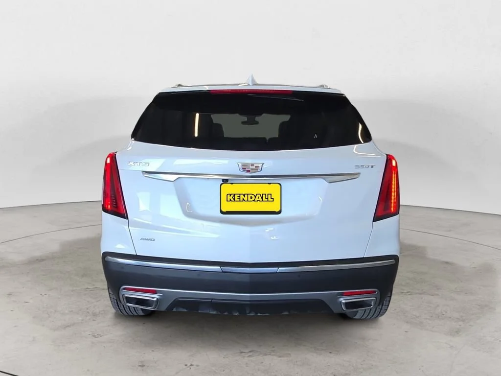 Used 2025 Crystal White Tricoat Cadillac Premium Luxury image 10