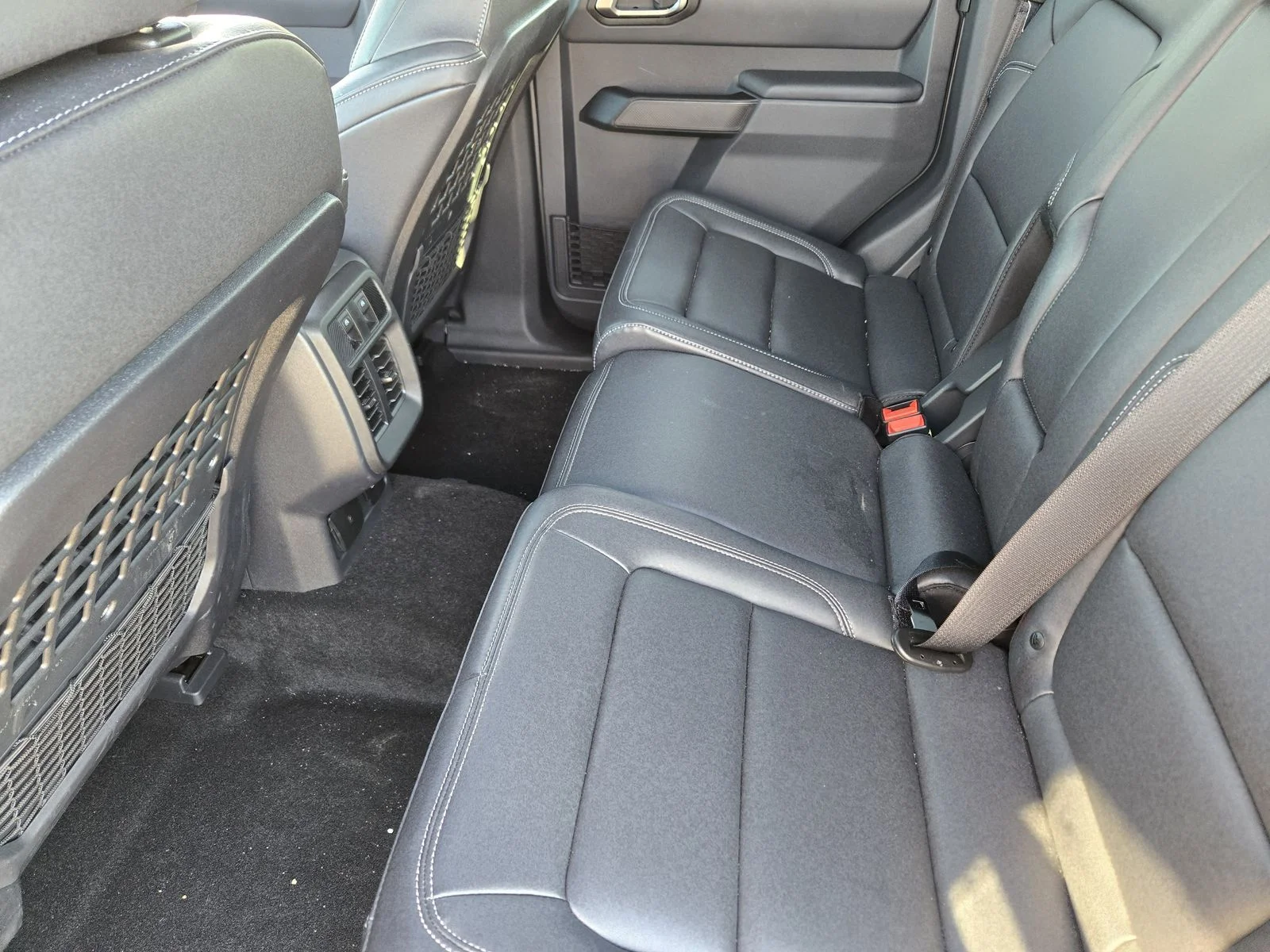 New 2026 Carbonized Gray Metallic Ford Big Bend® image 18