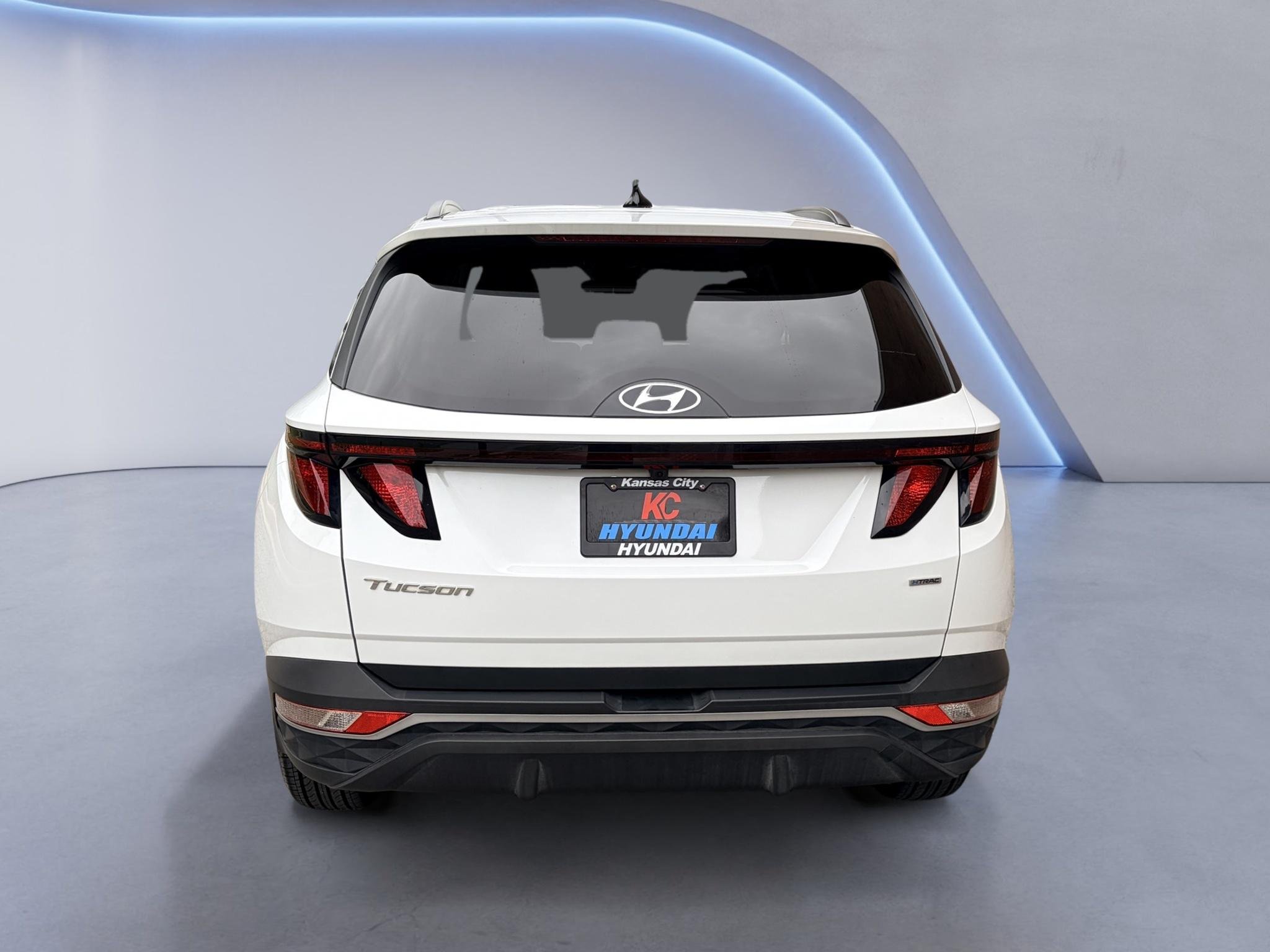 Used 2024 White Pearl Hyundai SEL image 4