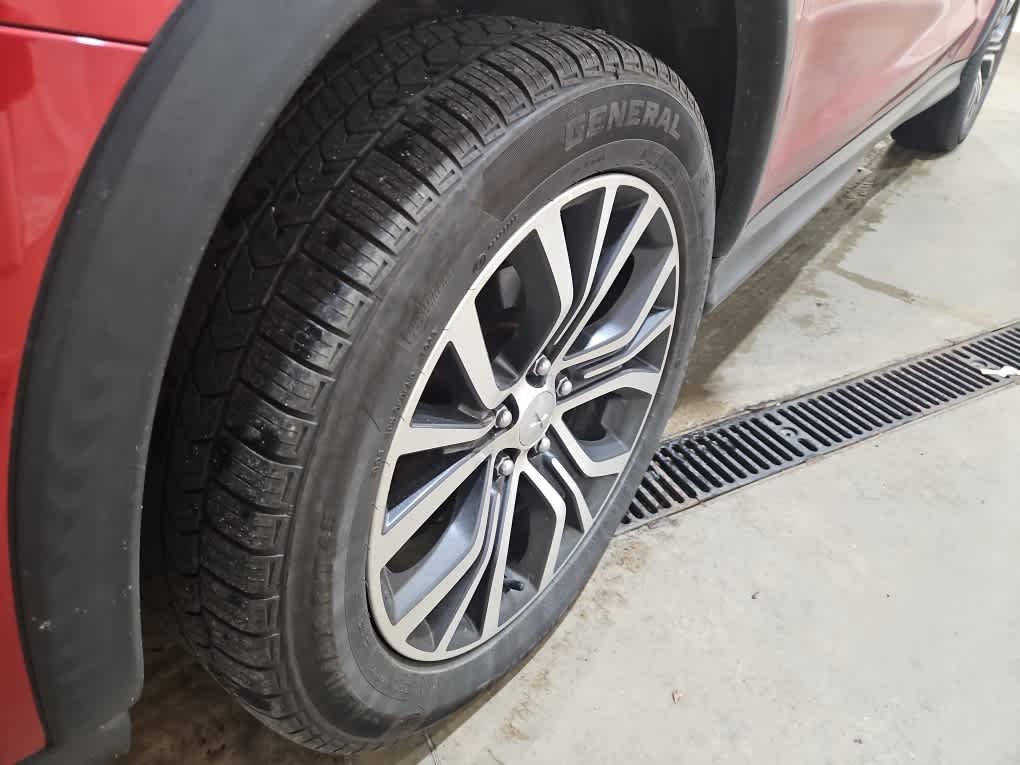 Used 2019 Rally Red Metallic Mitsubishi ES 2.0 image 5