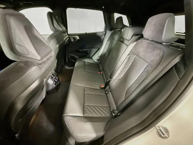 2026 BMW X3 M50 - Photo 26