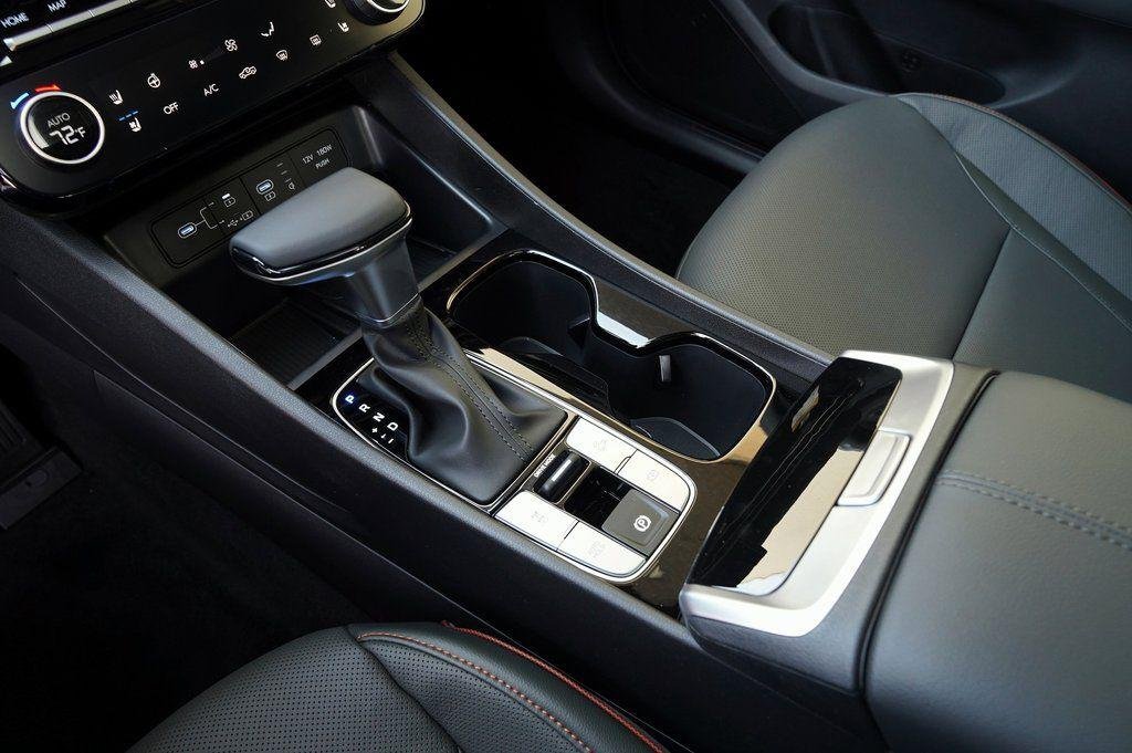 New 2025 Phantom Black Hyundai Limited image 29