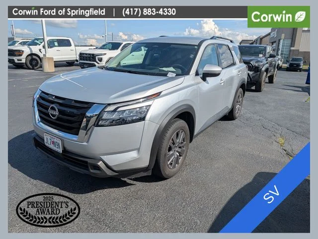 2025 Nissan Pathfinder SV 2WD's photo