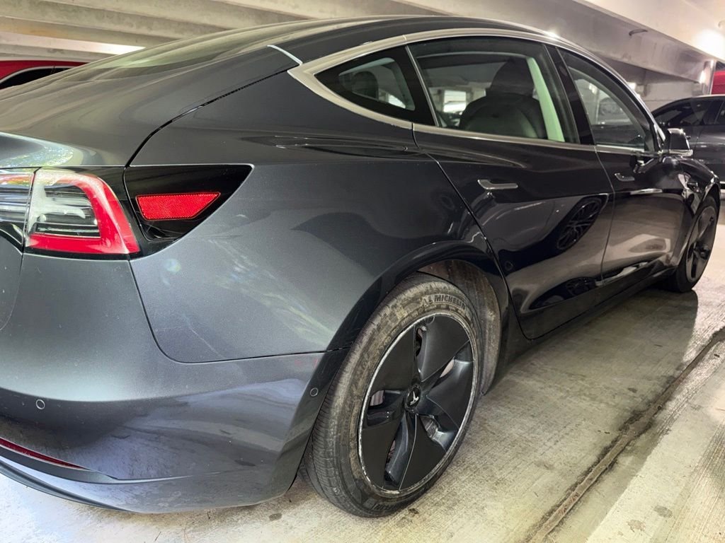 Used 2020  Tesla Long Range image 3