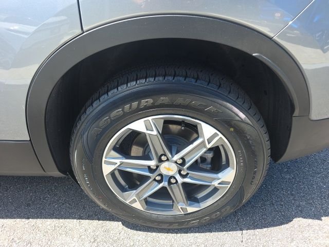 Used 2024 Gray Chevrolet LT image 11