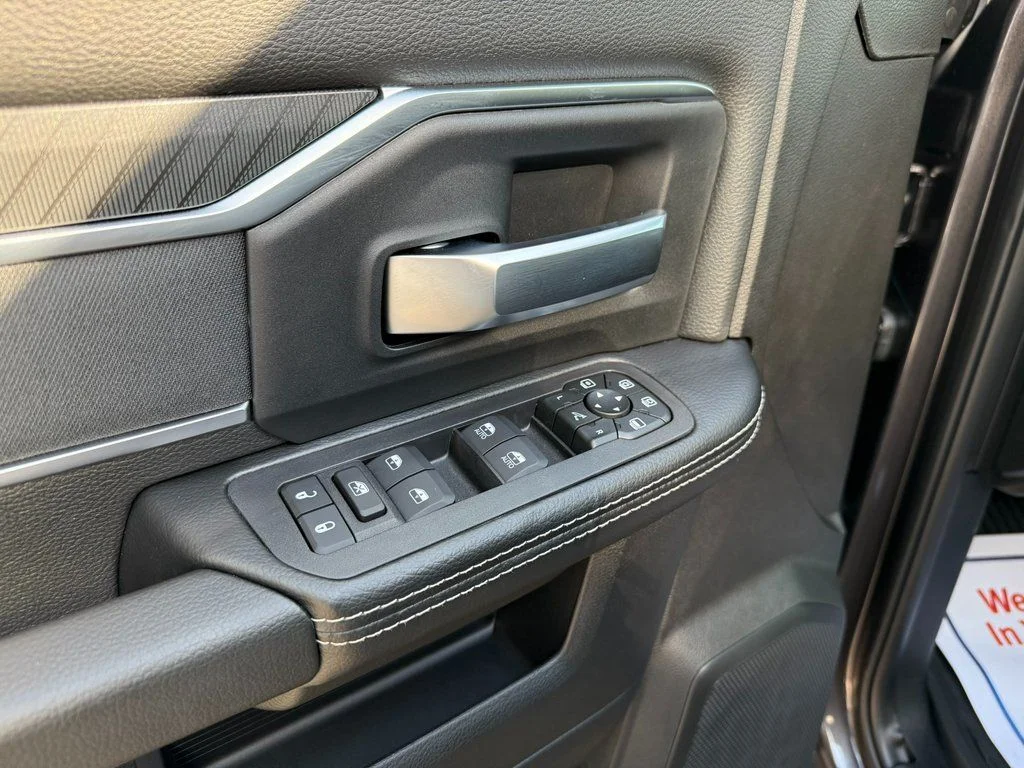 2026 RAM 2500 Big Horn - Photo 17