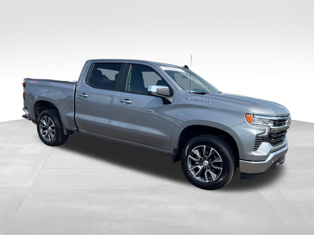 Used 2024 Gray Chevrolet LT image 7
