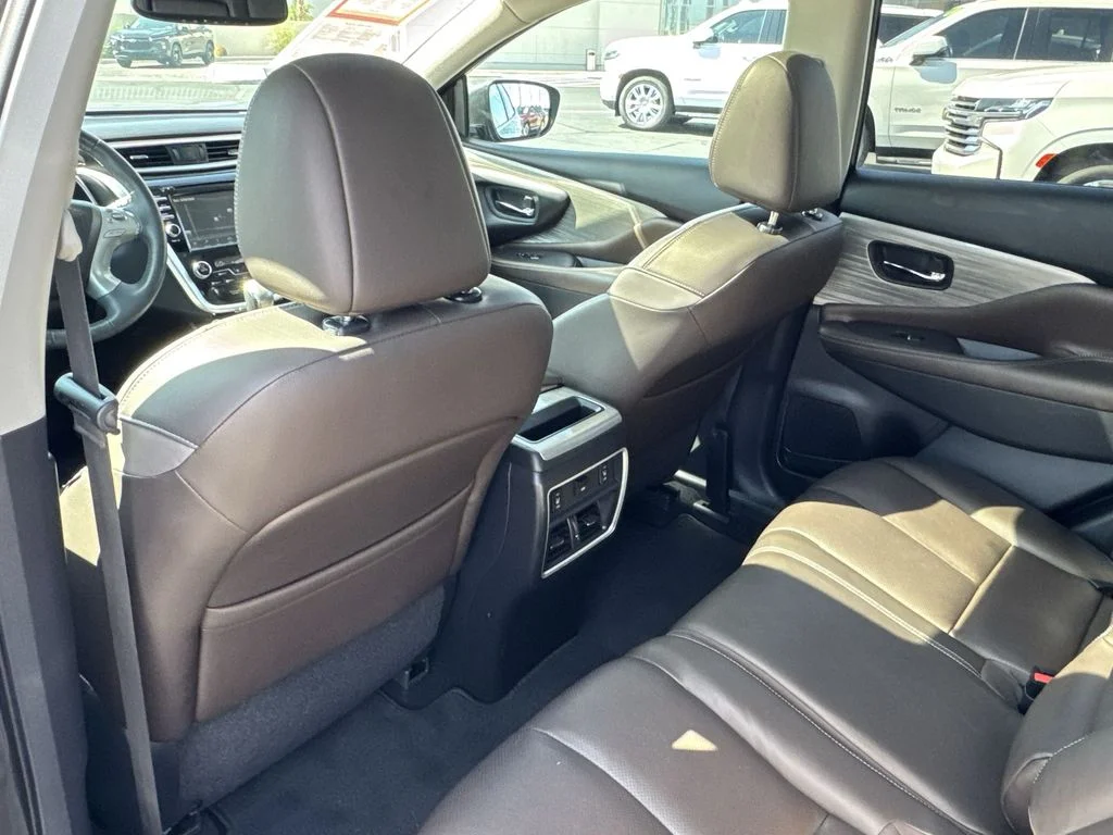 Used 2017 Brown Nissan Platinum image 22
