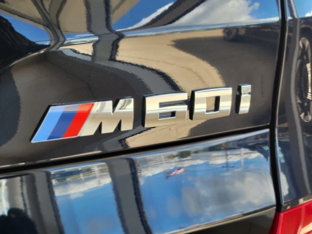 New 2026 Black BMW M60i image 9