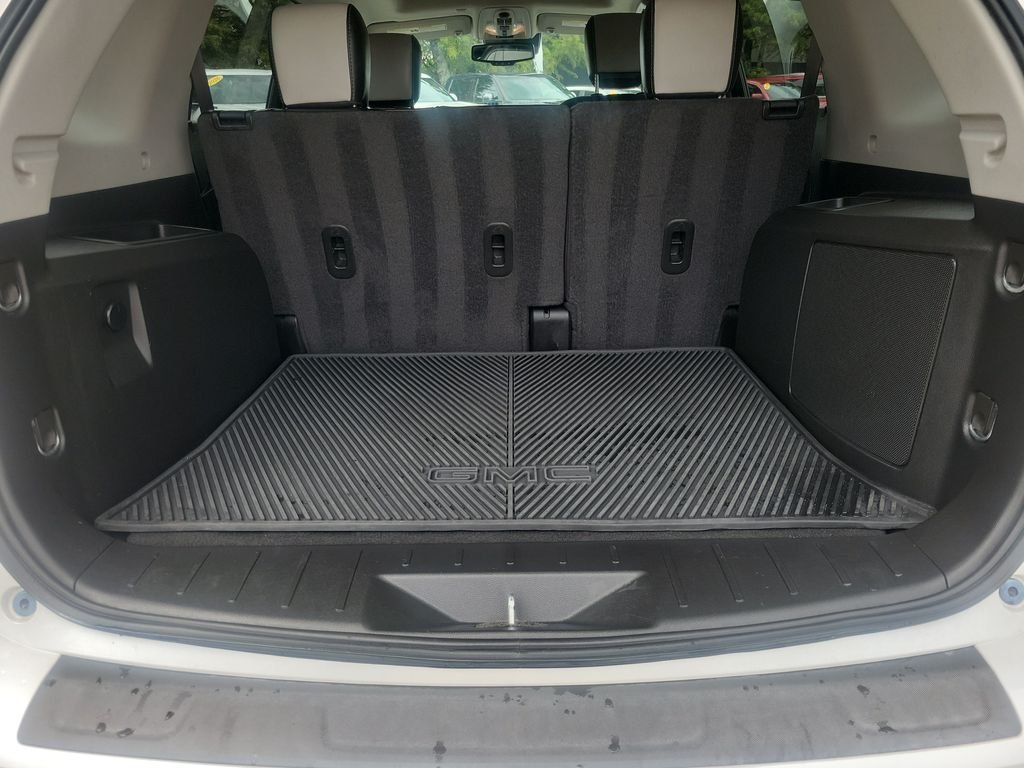 Used 2017 White GMC Denali image 26