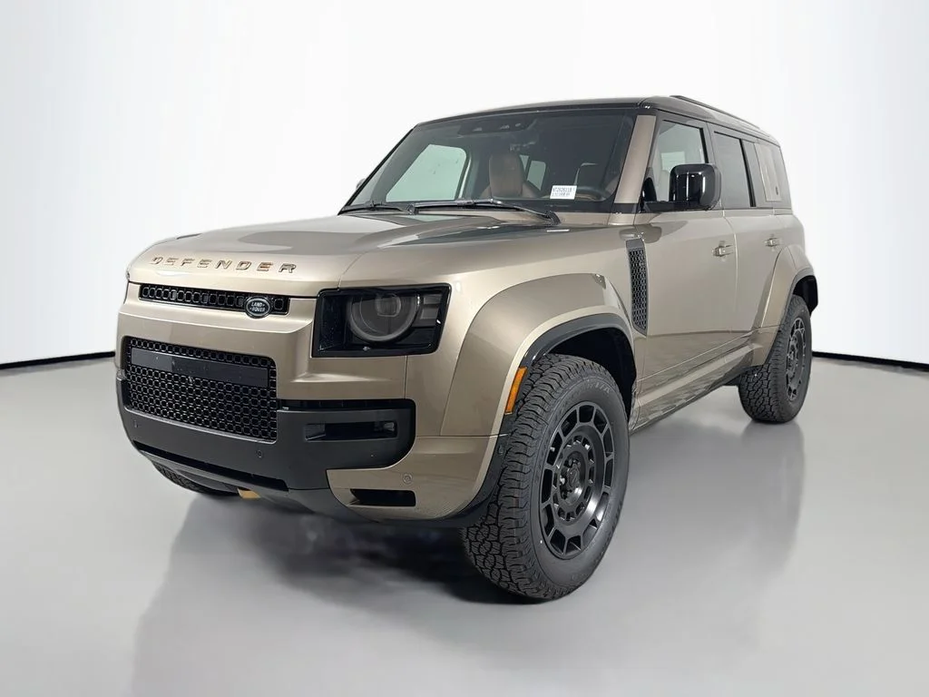 New 2026 Petra Copper Land Rover  OCTA image 1