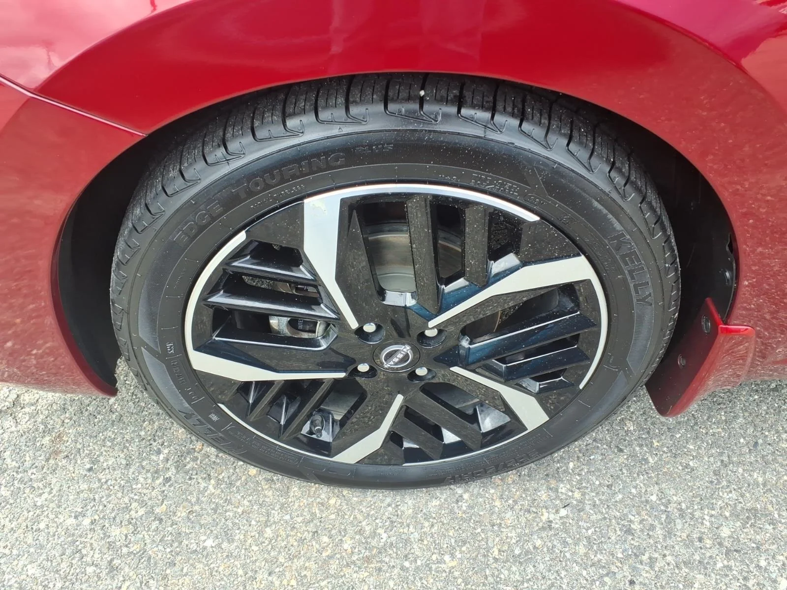 Used 2024 Scarlet Nissan 1.6 SR image 9