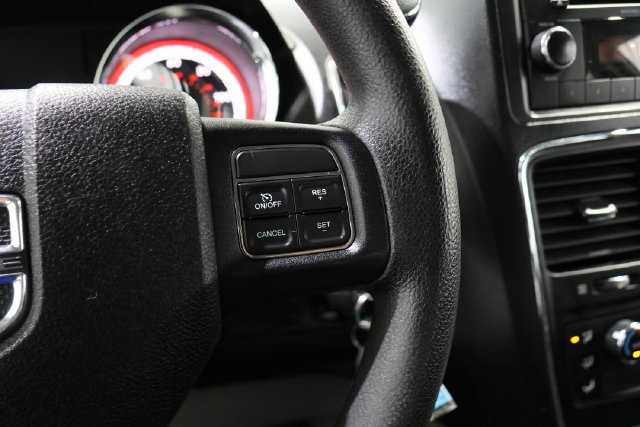 Certified Used 2012  Dodge American Value Pkg image 18