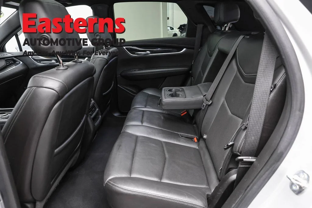 Used 2020 Silver Cadillac Premium Luxury image 23