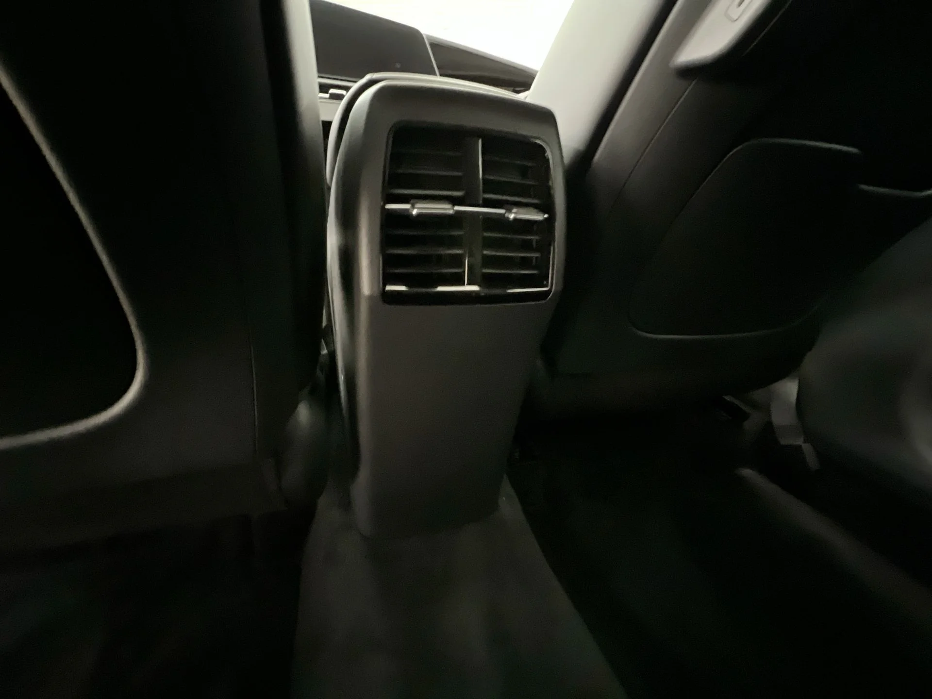 Used 2023 White Kia EX Touring image 19