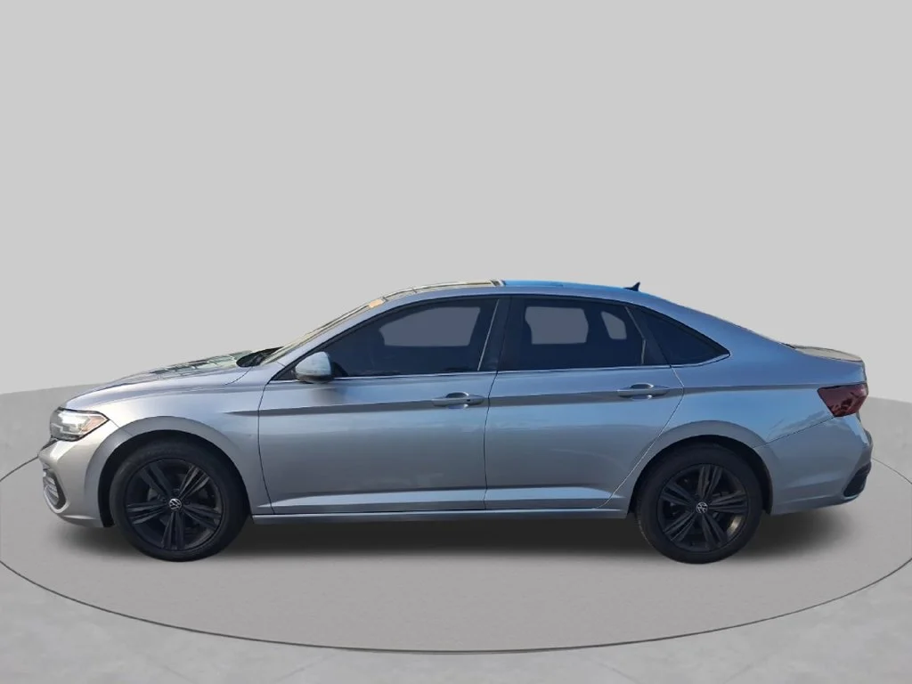 Used 2022  Volkswagen 1.5T SE image 9