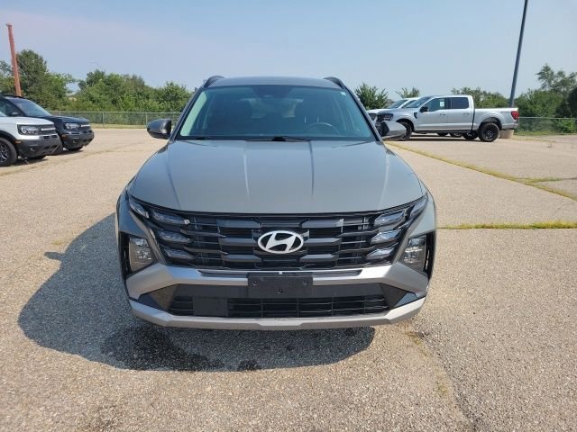 Used 2025 Gray Hyundai SEL image 18