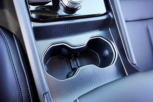 New 2026 Baltic Gray Metallic Clear-Coat Exterior Paint Jeep Limited image 36