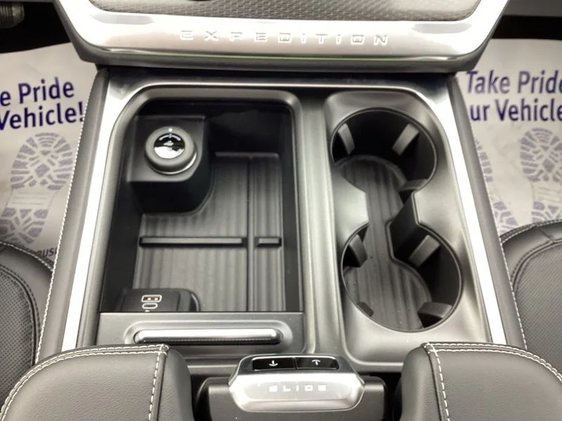 New 2026 Gray Ford Platinum image 24