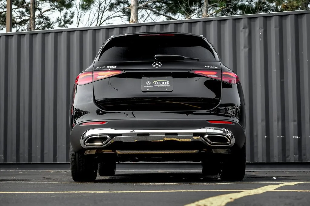 New 2026 Black Mercedes-Benz GLC 300 image 42