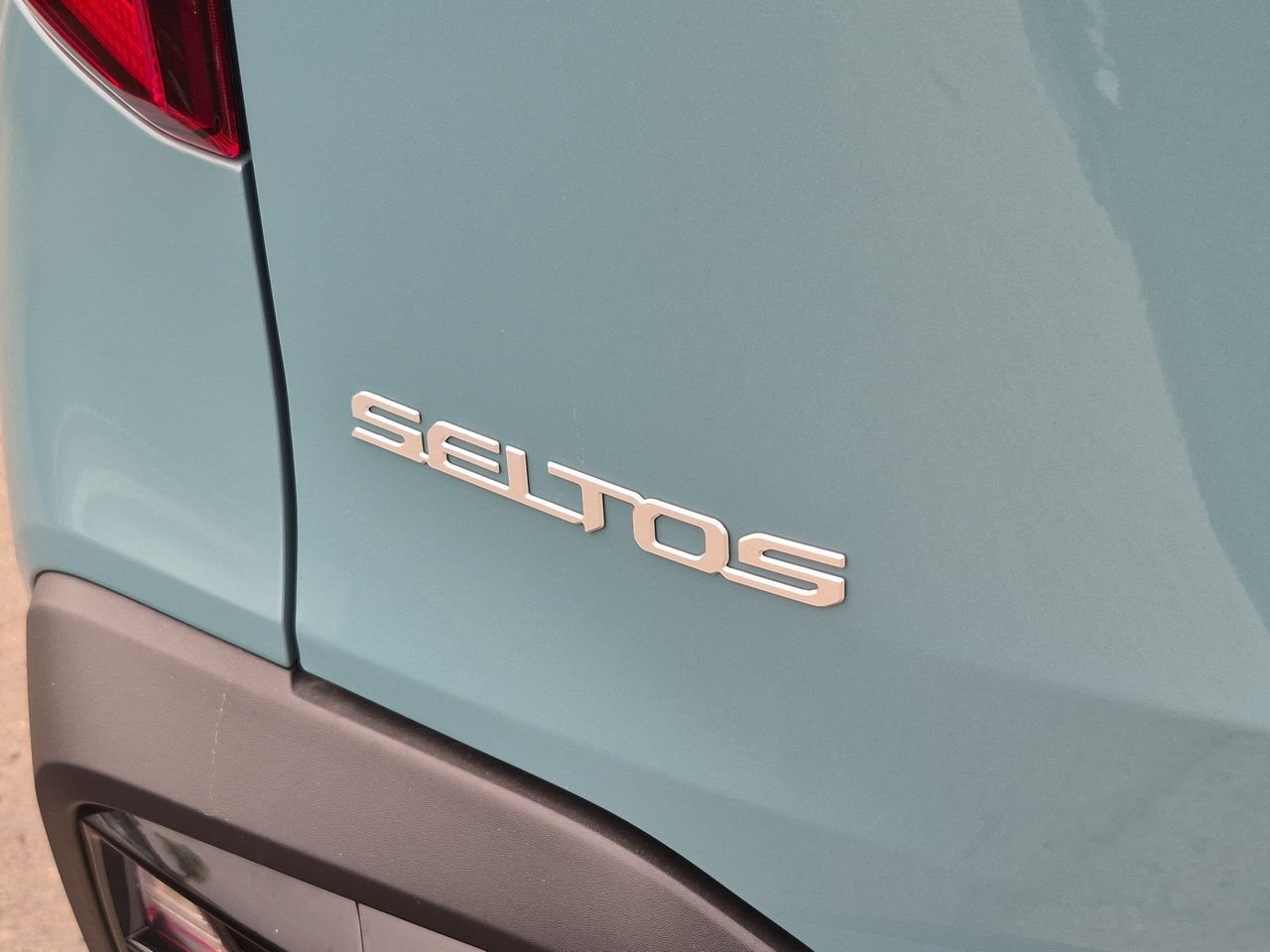 New 2026 Pluton Blue Kia EX image 33