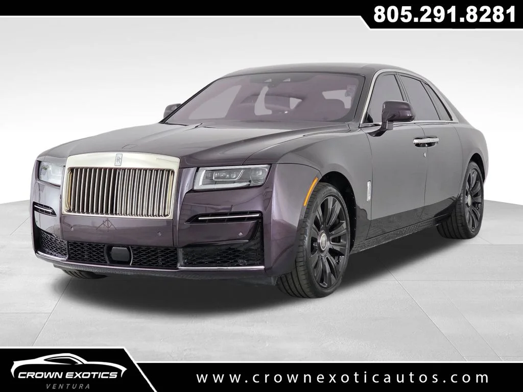 Used 2023 Purple Rolls-Royce Base image 4