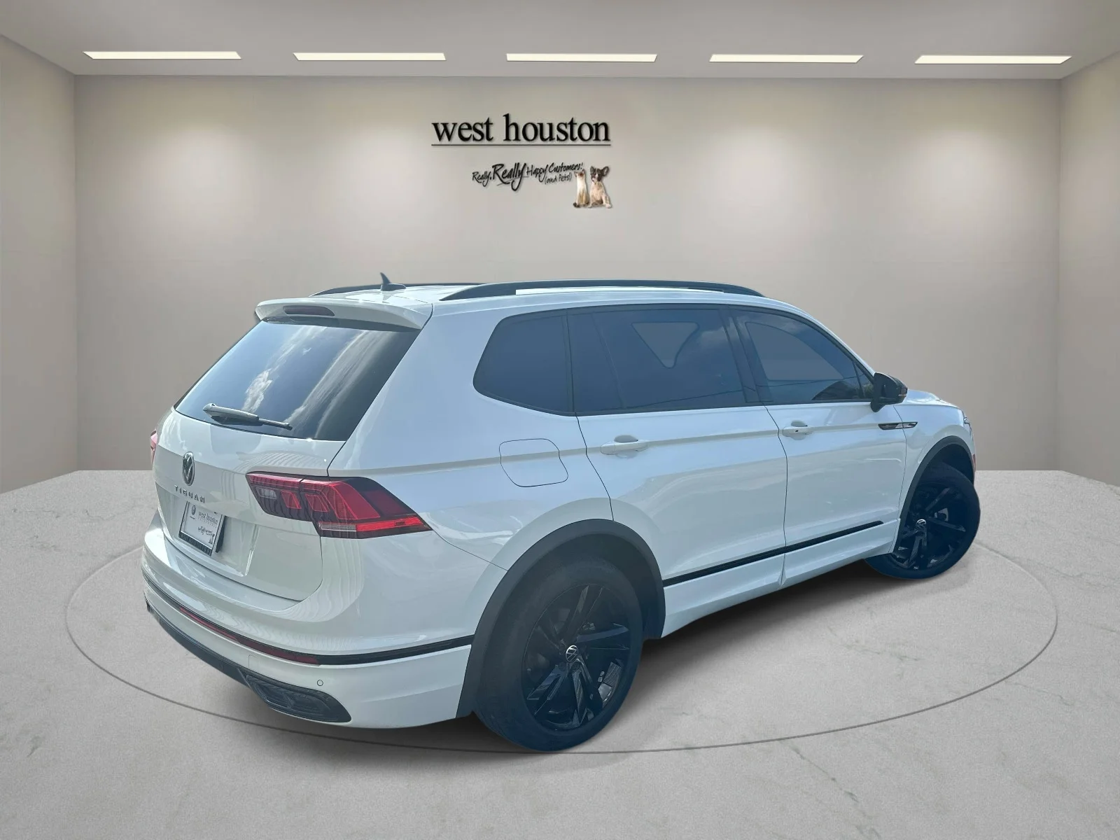 Used 2024 White Volkswagen SE R-Line Black image 5