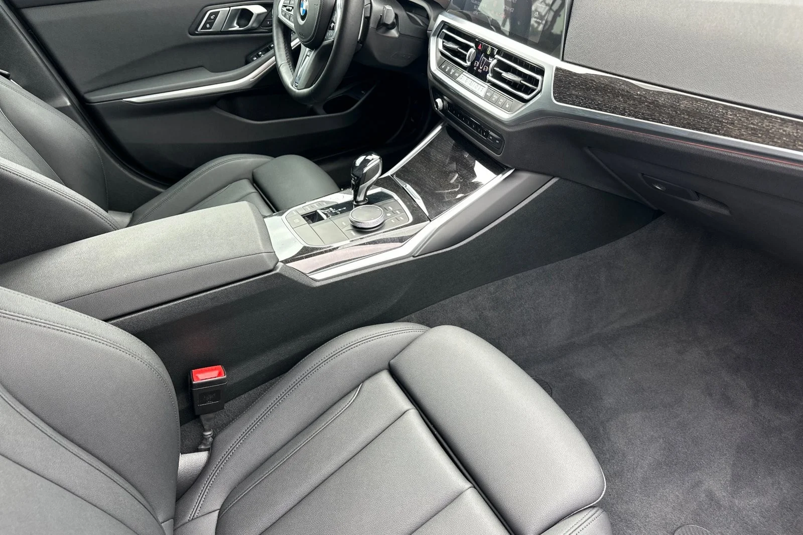 Used 2021 Black Sapphire Metallic BMW M340i image 14