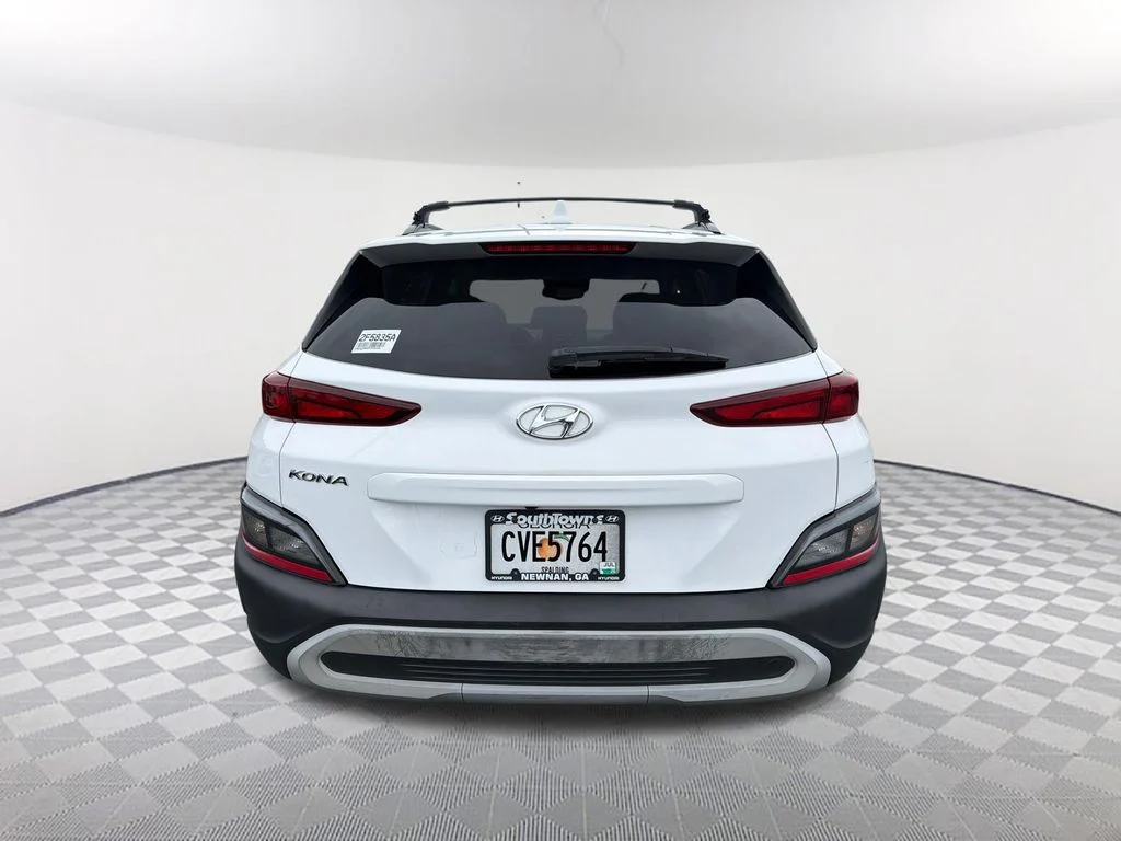 Used 2023 White Hyundai SEL image 6