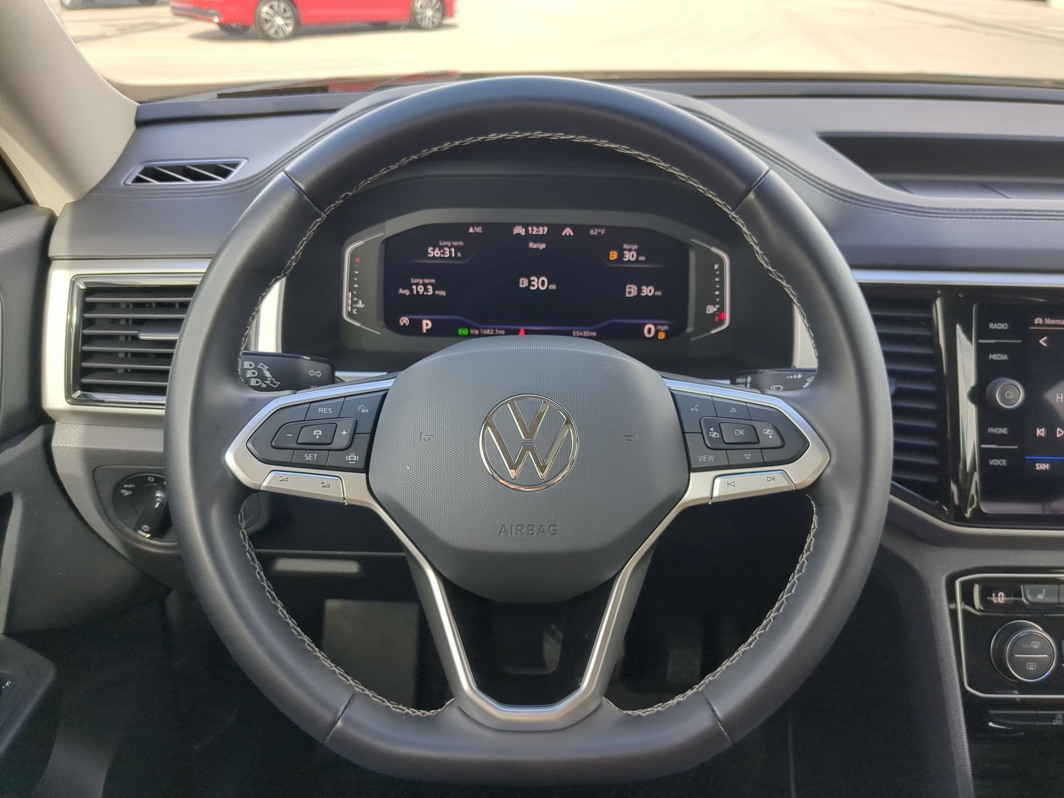Used 2023 Deep Black Volkswagen 3.6L V6 SE w/Technology image 17