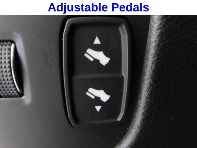 Used 2023 Bright White Clearcoat Jeep Base image 22