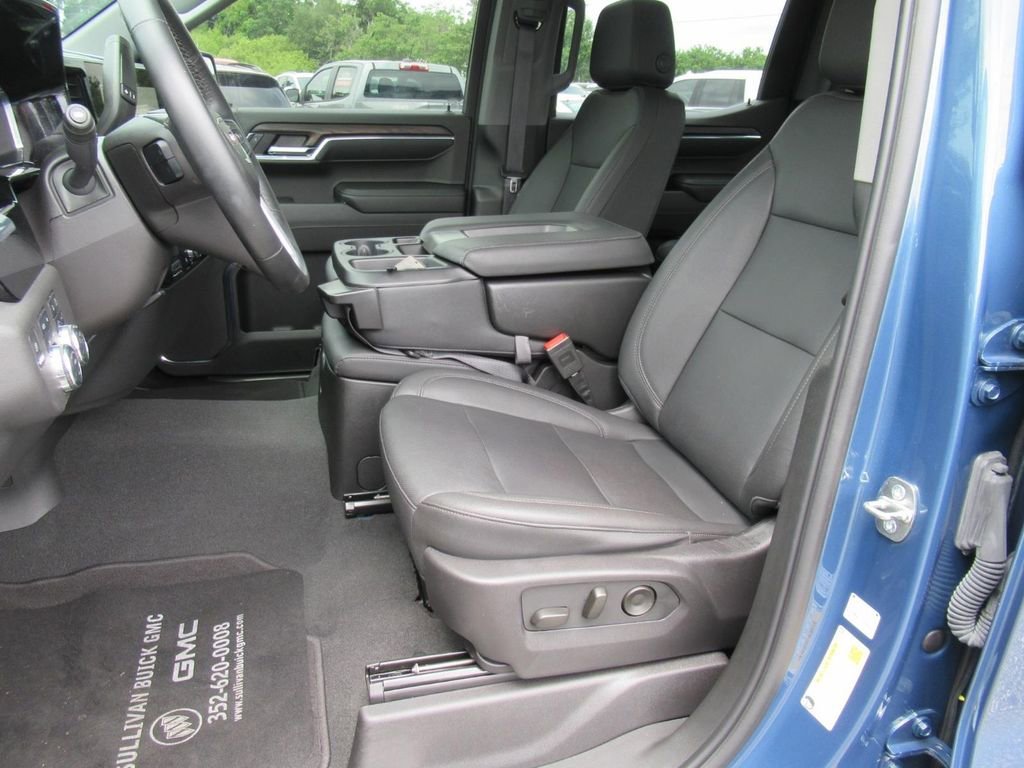 2024 GMC Sierra 1500 SLT - Photo 18