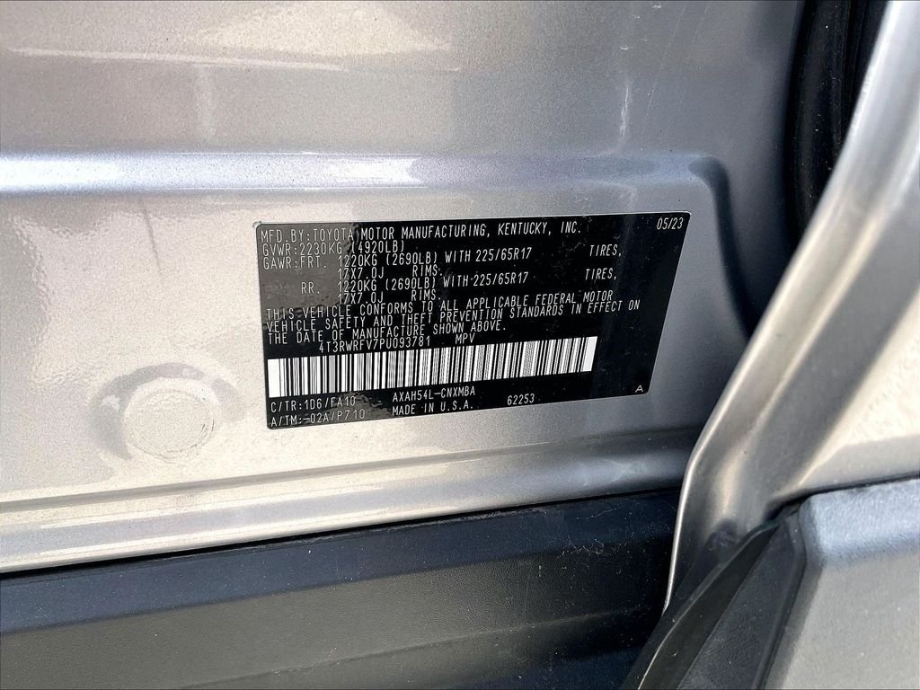 Used 2023 Silver Sky Metallic Toyota XLE image 33