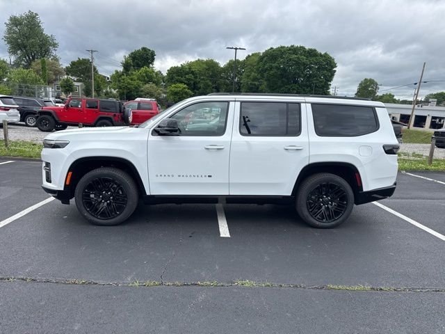 New 2026 Bright White Clear-Coat Exterior Paint Jeep Limited Reserve image 4